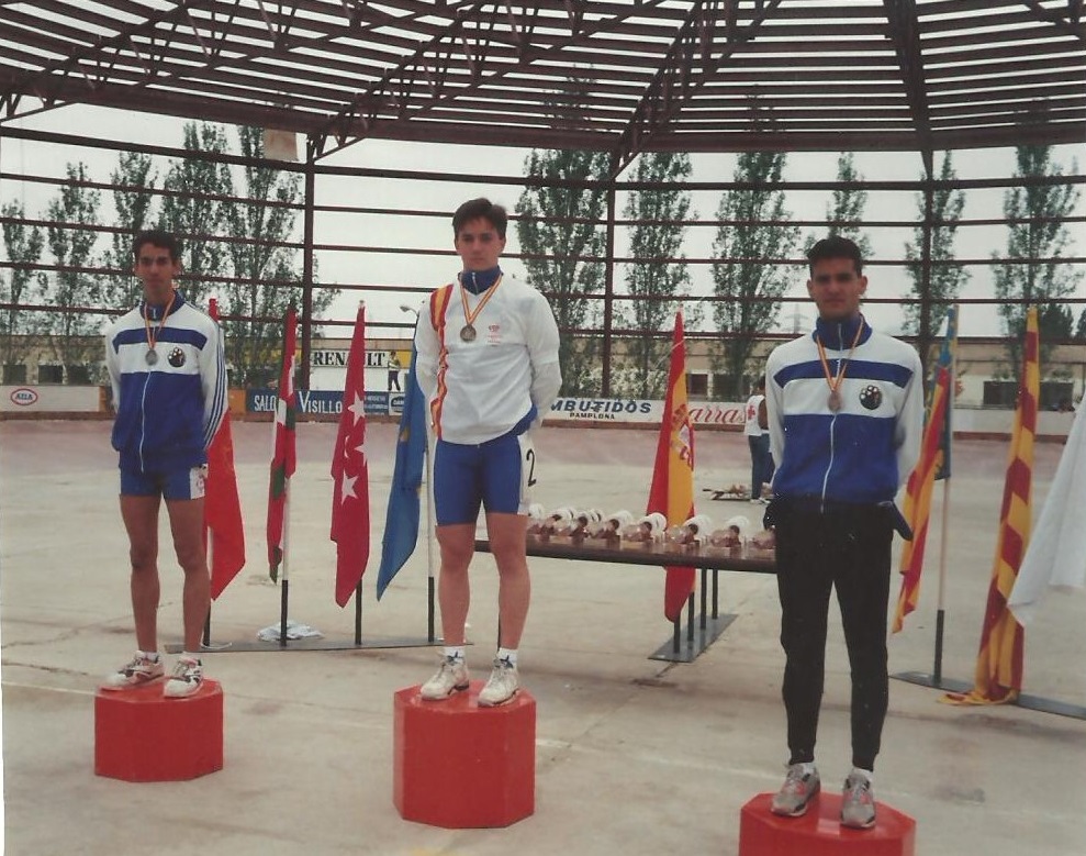 Velocidad - Pedro Sarasíbar, medalla y diploma al mérito deportivo